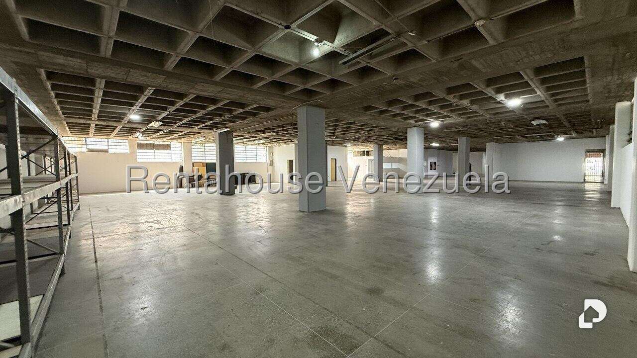Edificio en Los Ruices Sur, Caracas – 12