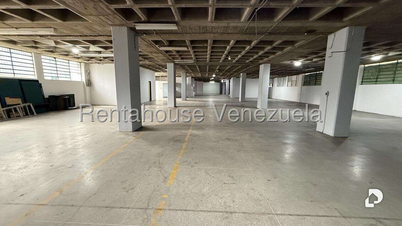 Edificio en Los Ruices Sur, Caracas – 11