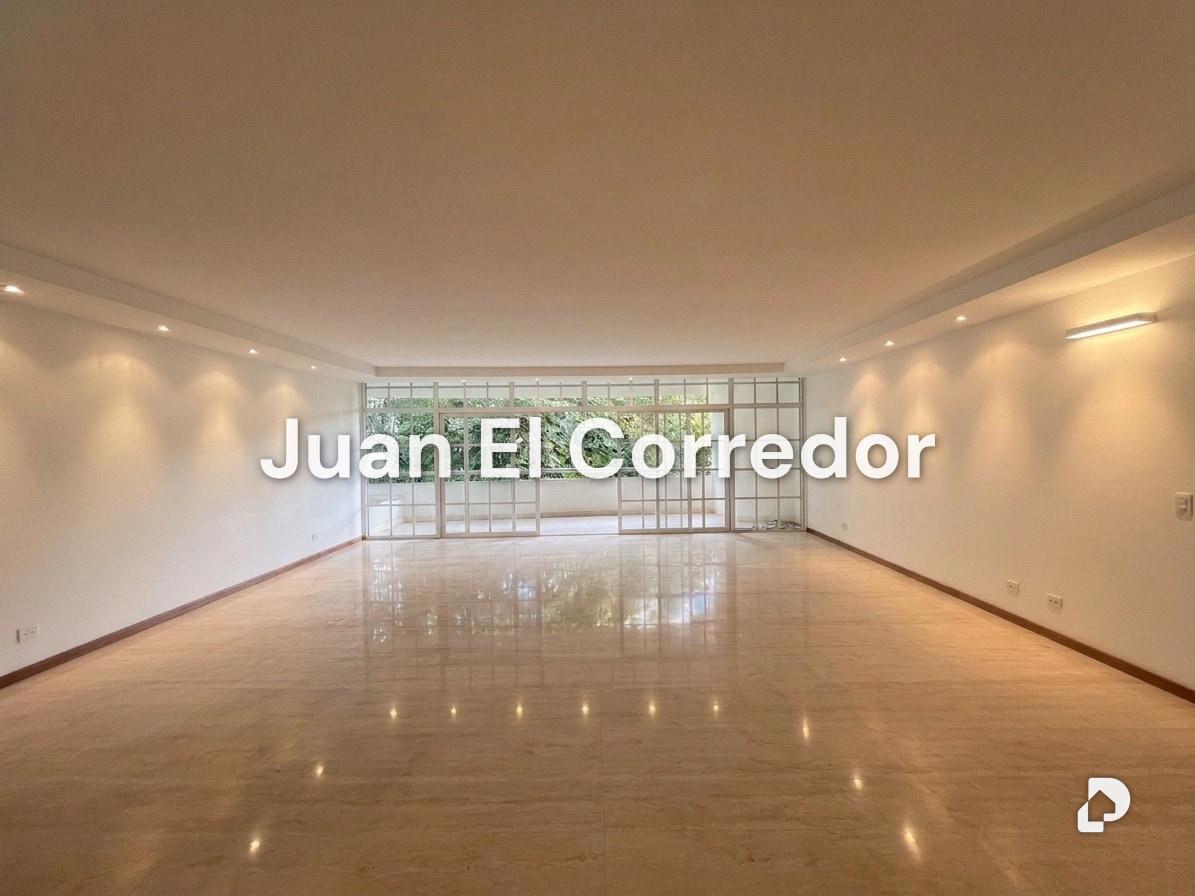 Apartamento en Altamira, Caracas – 2