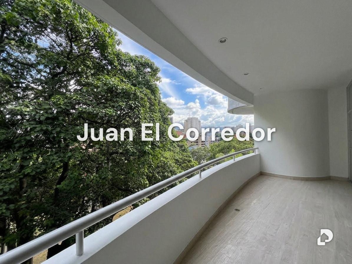 Apartamento en Altamira, Caracas – 3