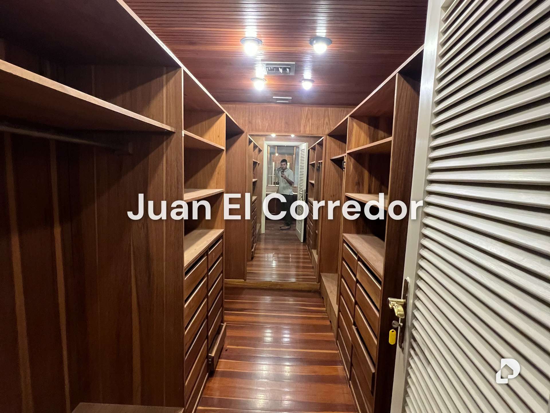 Apartamento en Altamira, Caracas – 11