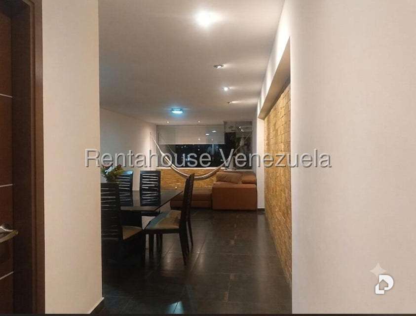 Apartamento en El Cigarral, Caracas – 3