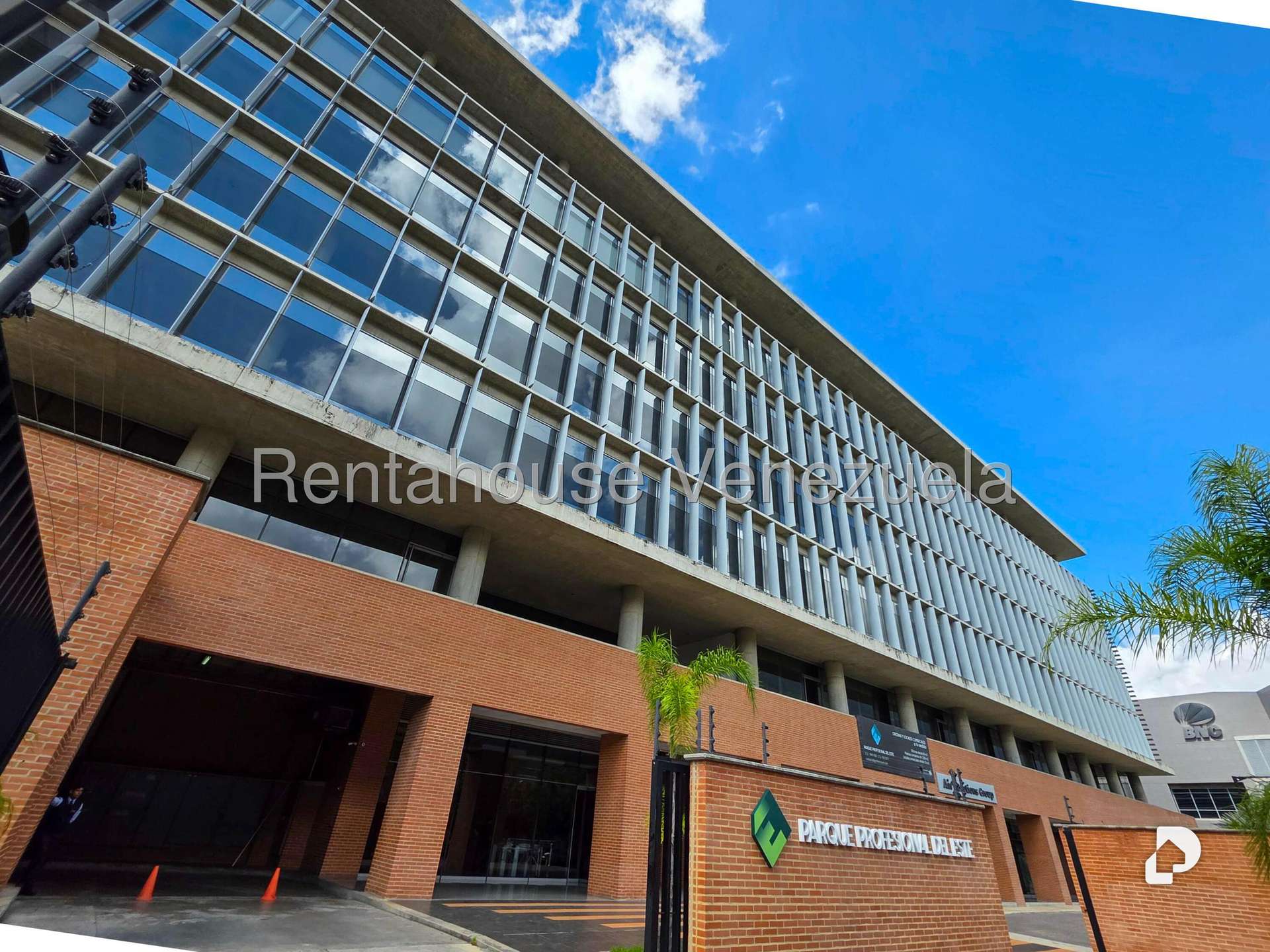 Oficina en Boleíta Norte, Caracas – 24