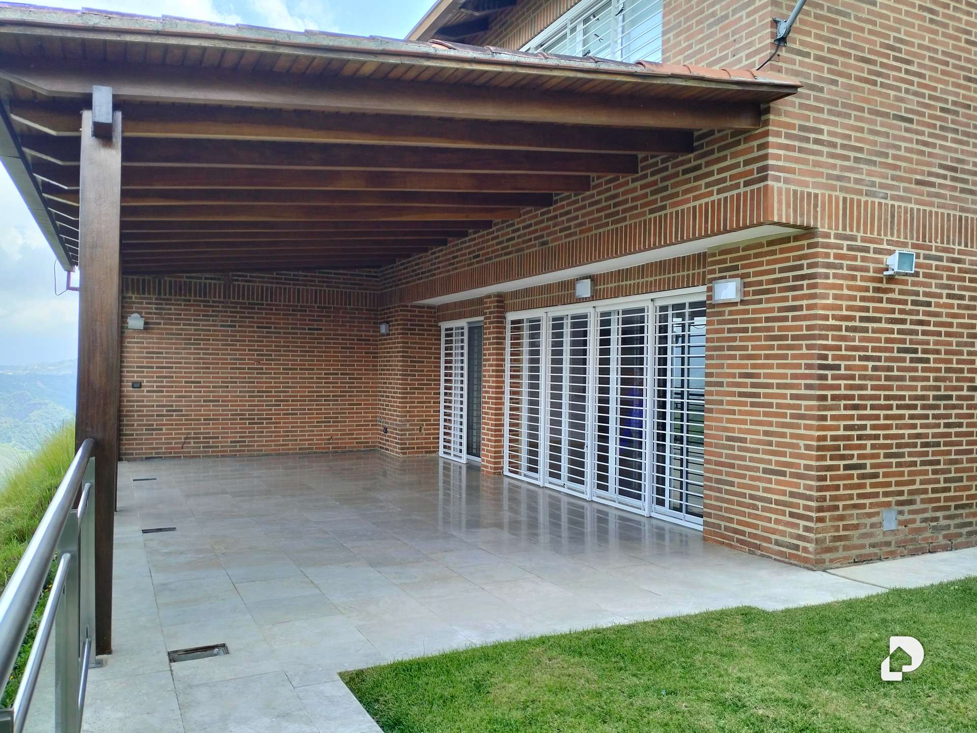 Casa en Loma Linda, Caracas – 12