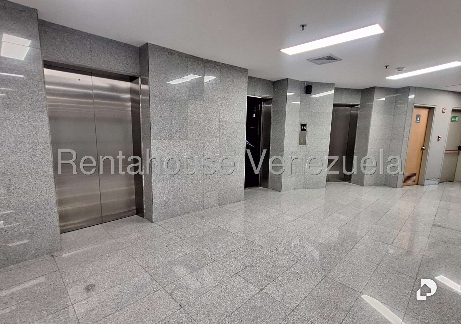 Local comercial en Las Mercedes, Caracas – 5