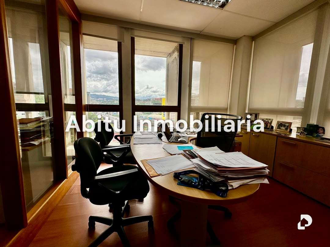 Oficina en Las Mercedes, Caracas – 9