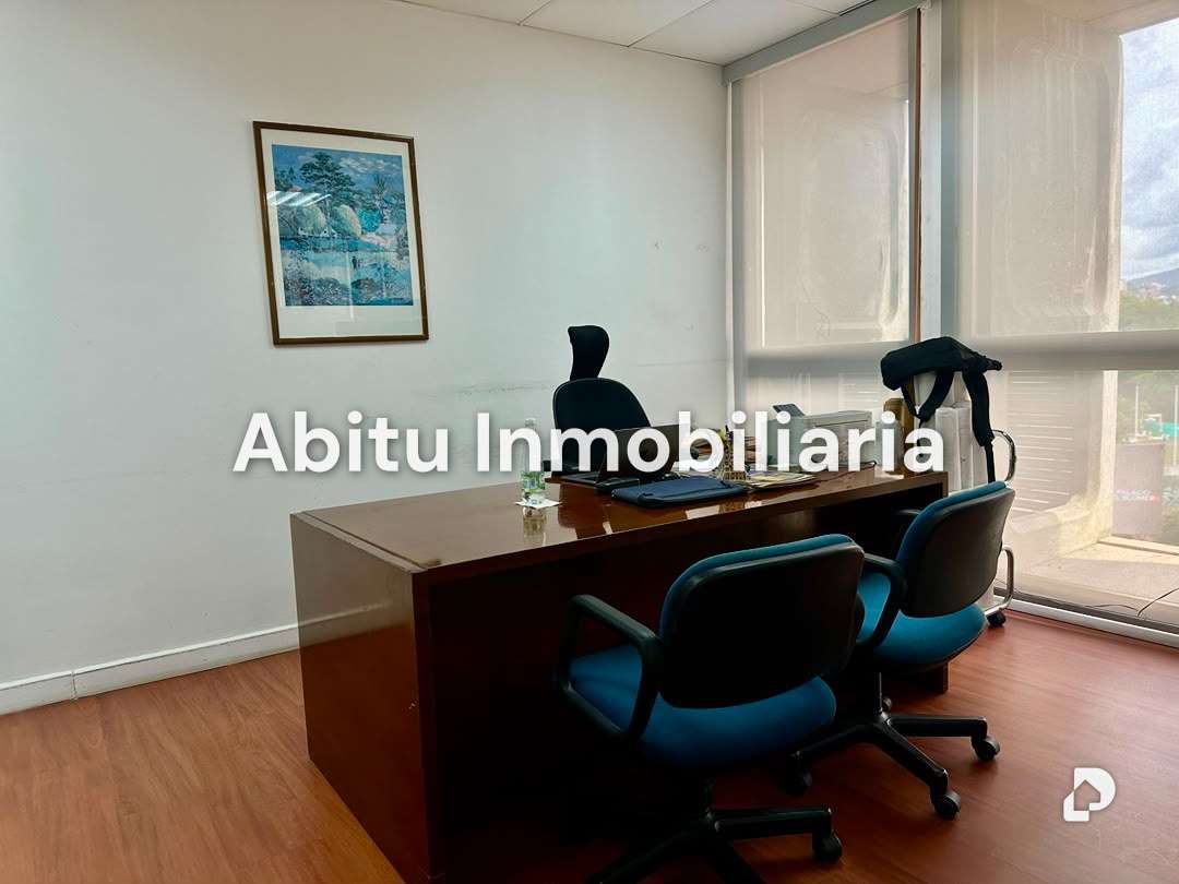 Oficina en Las Mercedes, Caracas – 6