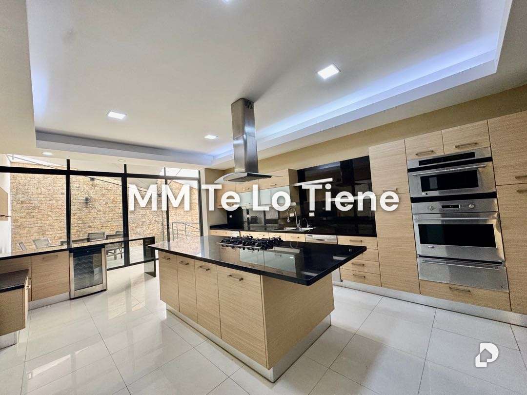 Casa en La Lagunita, Caracas – 17