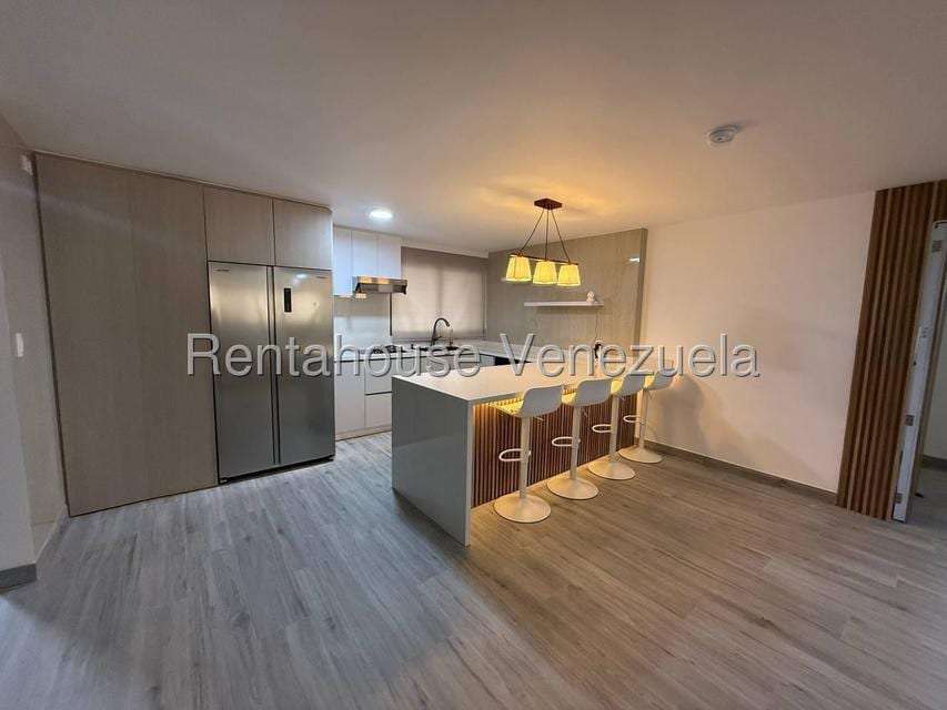 Apartamento en Altamira, Caracas - 1
