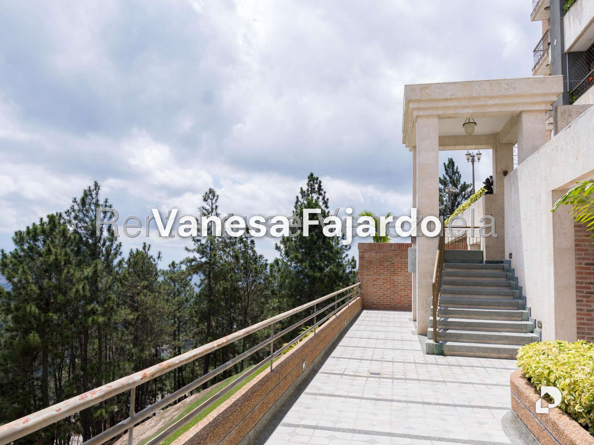 Apartamento en Los Naranjos (del Cafetal), Caracas – 28