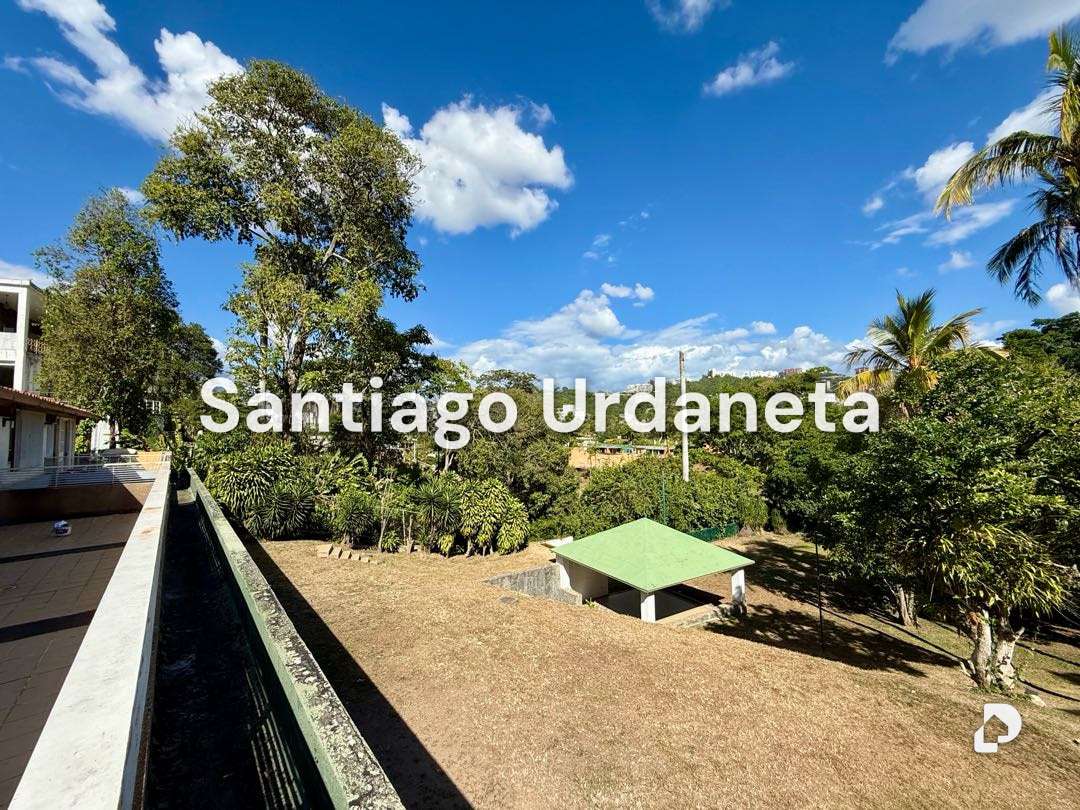 Casa en Valle Arriba, Caracas – 24