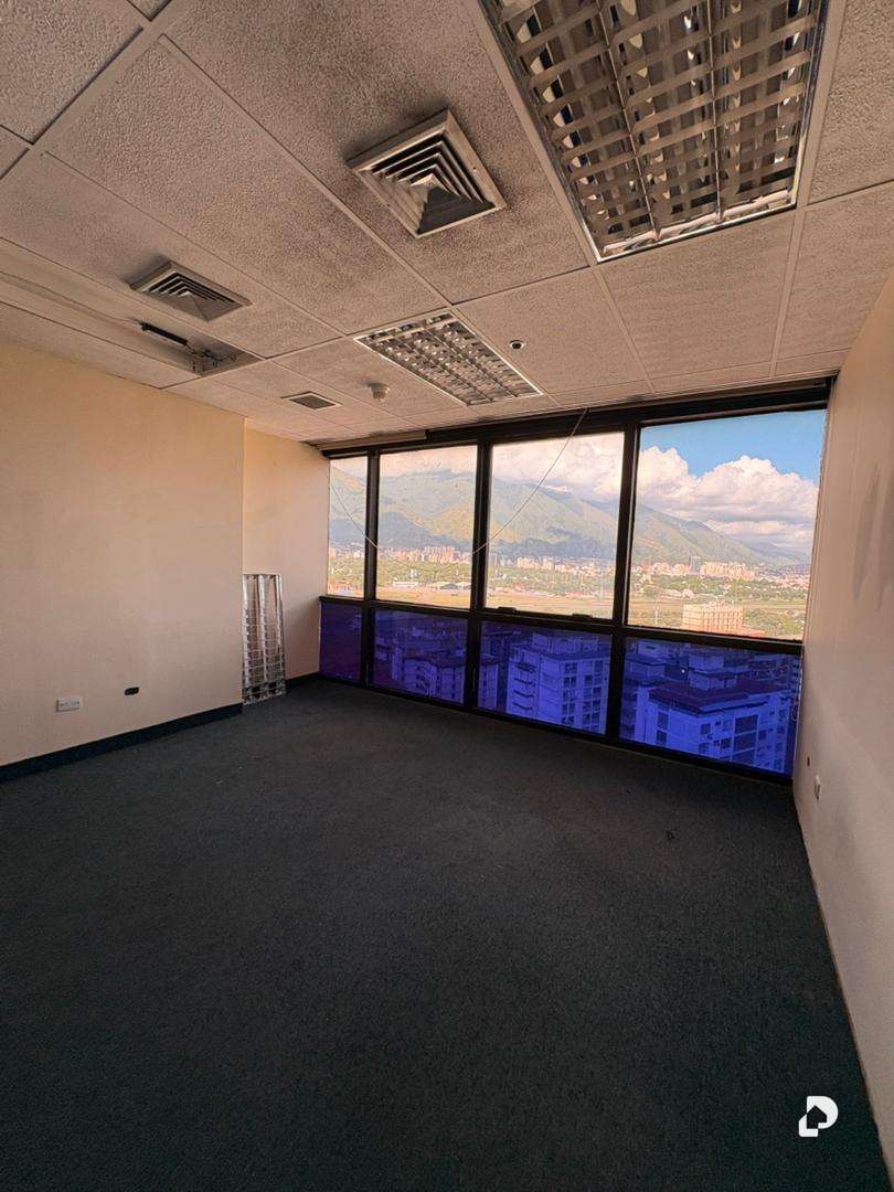 Oficina en Chuao, Caracas – 9
