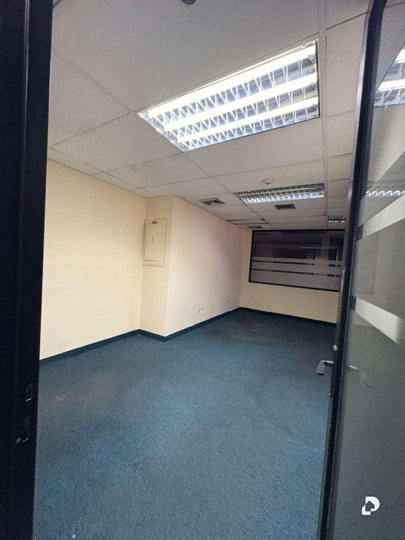 Oficina en Chuao, Caracas – 4