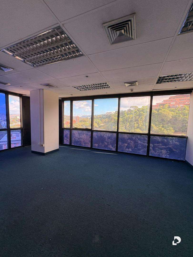 Oficina en Chuao, Caracas – 8
