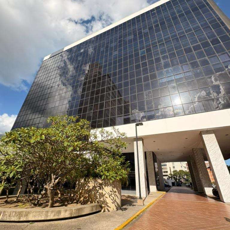 Office in Chuao, Caracas - 1