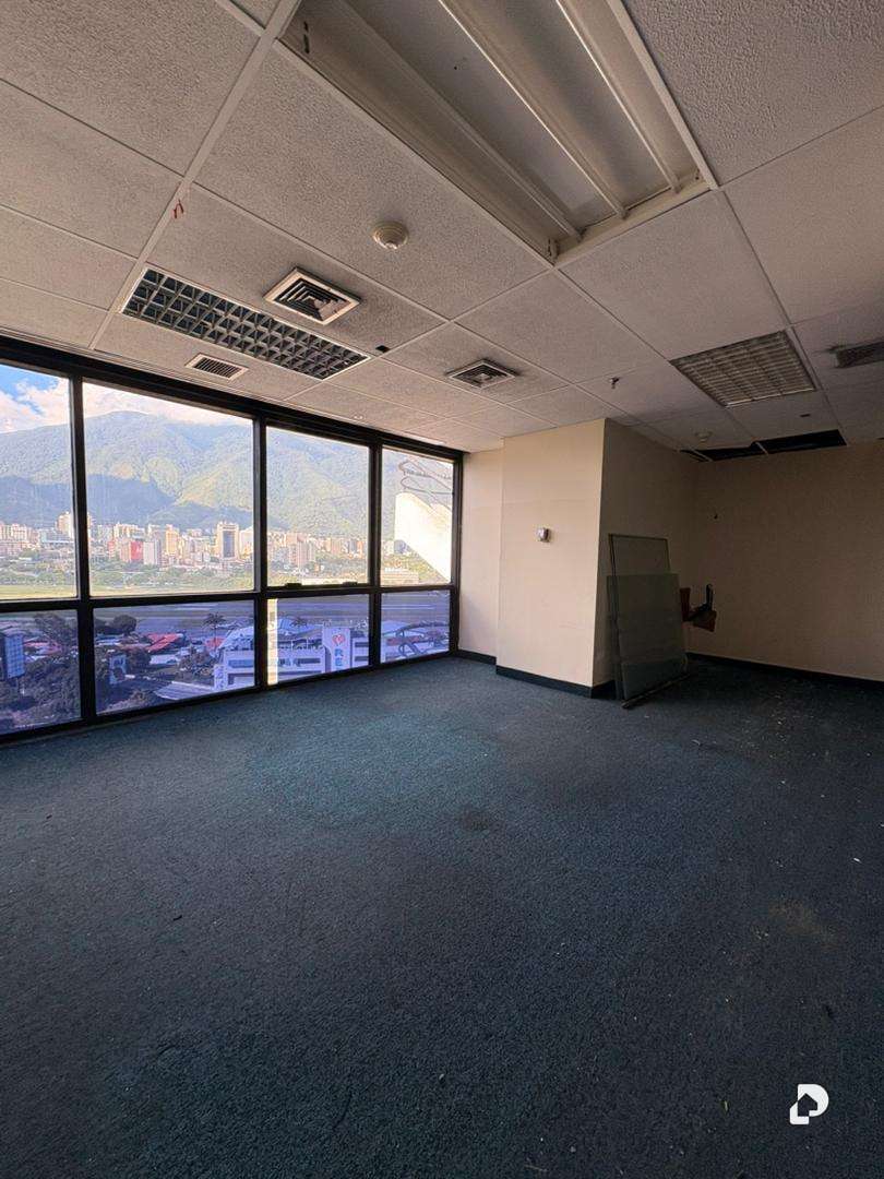 Oficina en Chuao, Caracas – 15