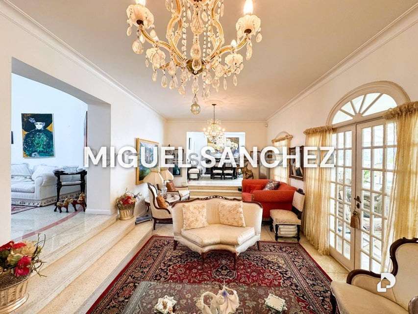 Casa en San Luis, Caracas – 15
