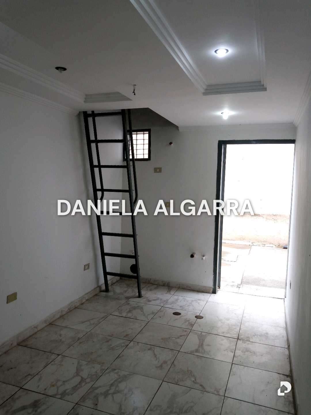 Local comercial en Los Jarales, Valencia – 3