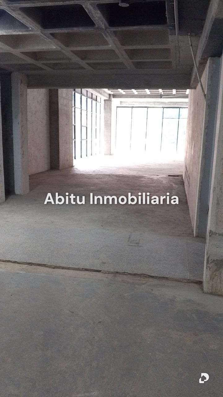 Local comercial en Las Mercedes, Caracas – 13