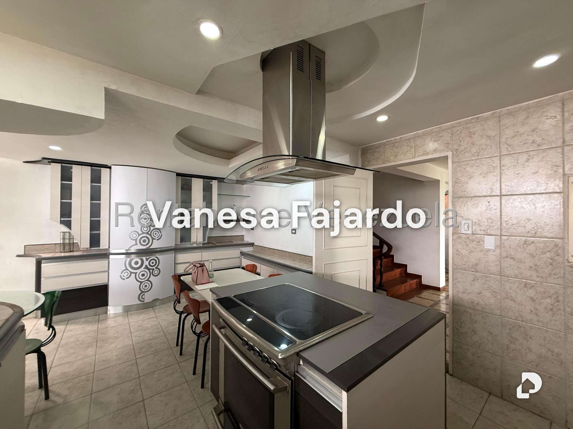 Casa en Alto Prado, Caracas – 9