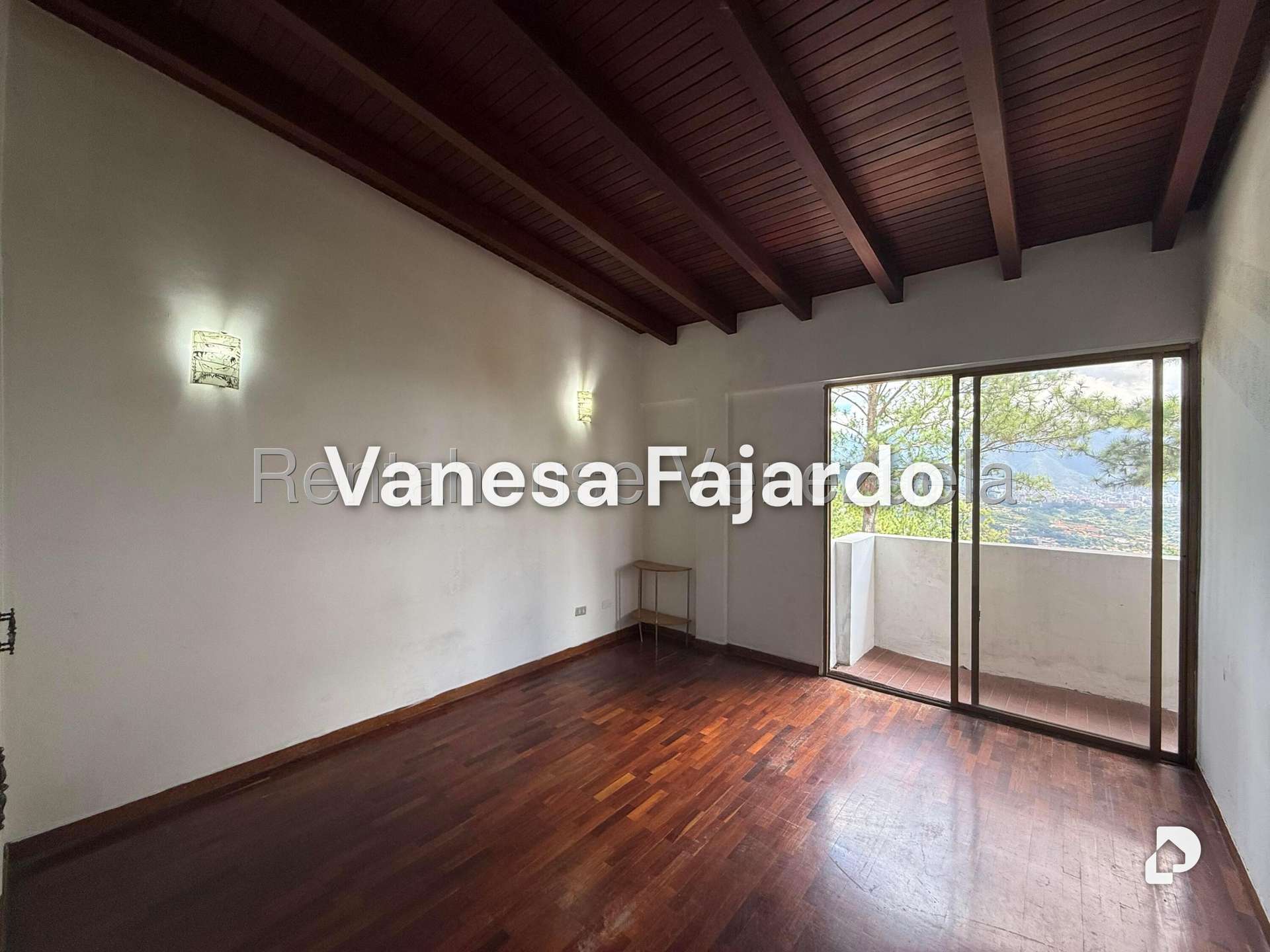 Casa en Alto Prado, Caracas – 22