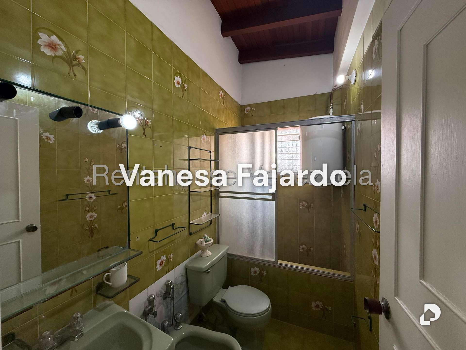 Casa en Alto Prado, Caracas – 29