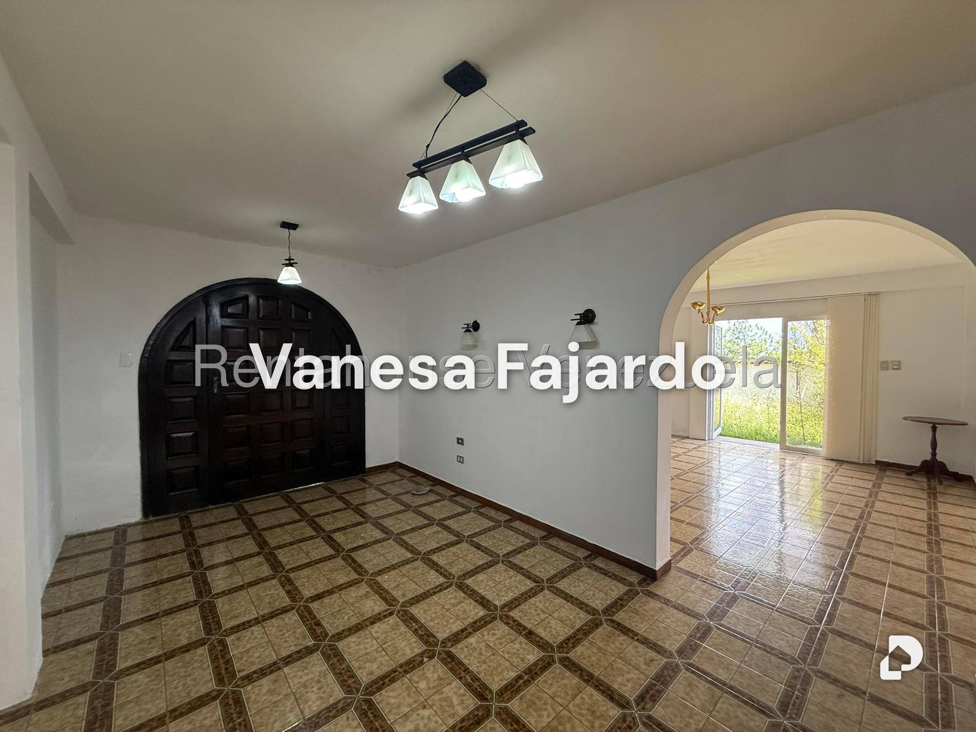 Casa en Alto Prado, Caracas – 3