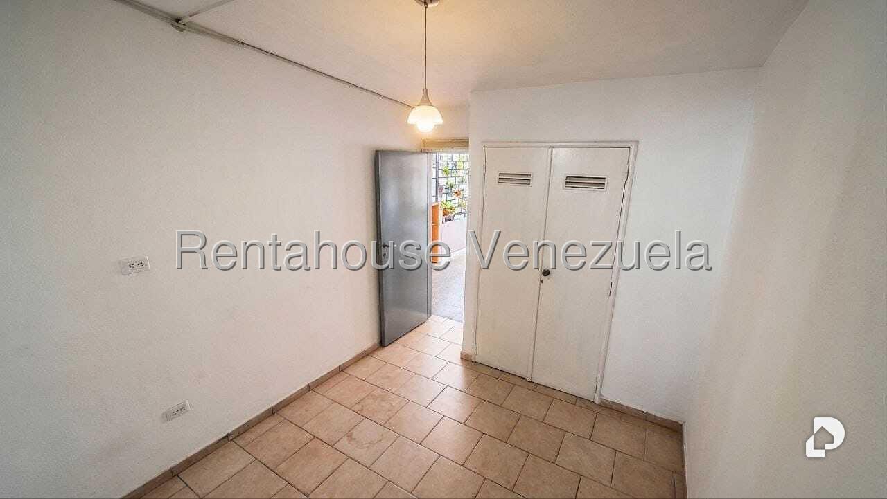 Local comercial en Colinas de Bello Monte, Caracas – 2