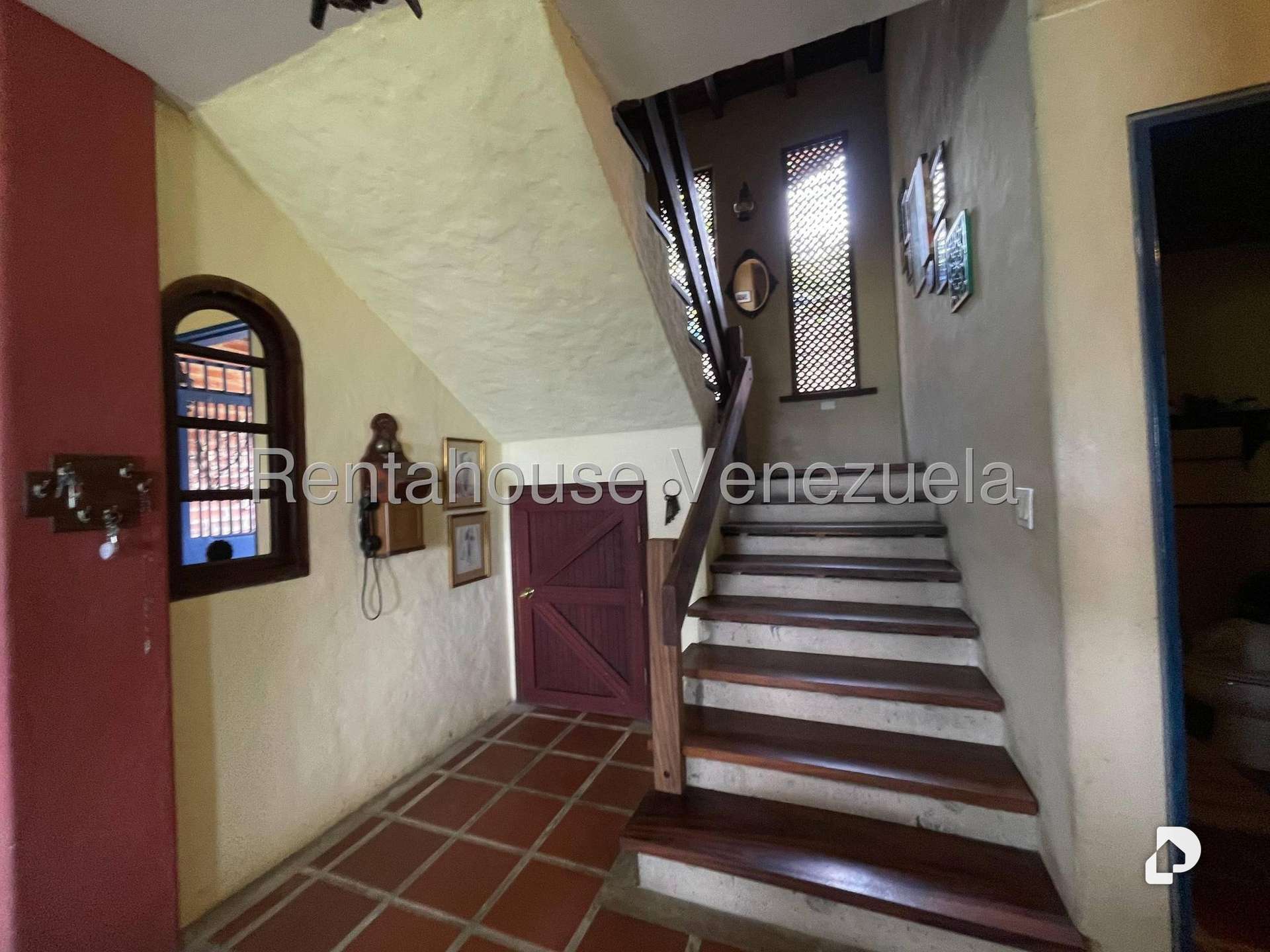 Casa en Los Guayabitos, Caracas – 8