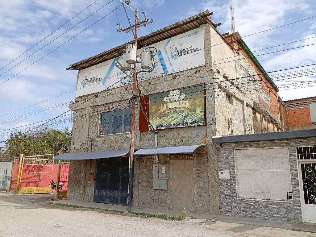 Edificio en Autopista Vía Quibor, Barquisimeto - 1