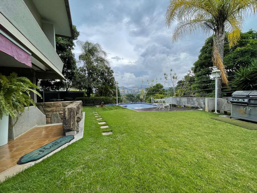 Casa en Valle Arriba, Caracas - 1