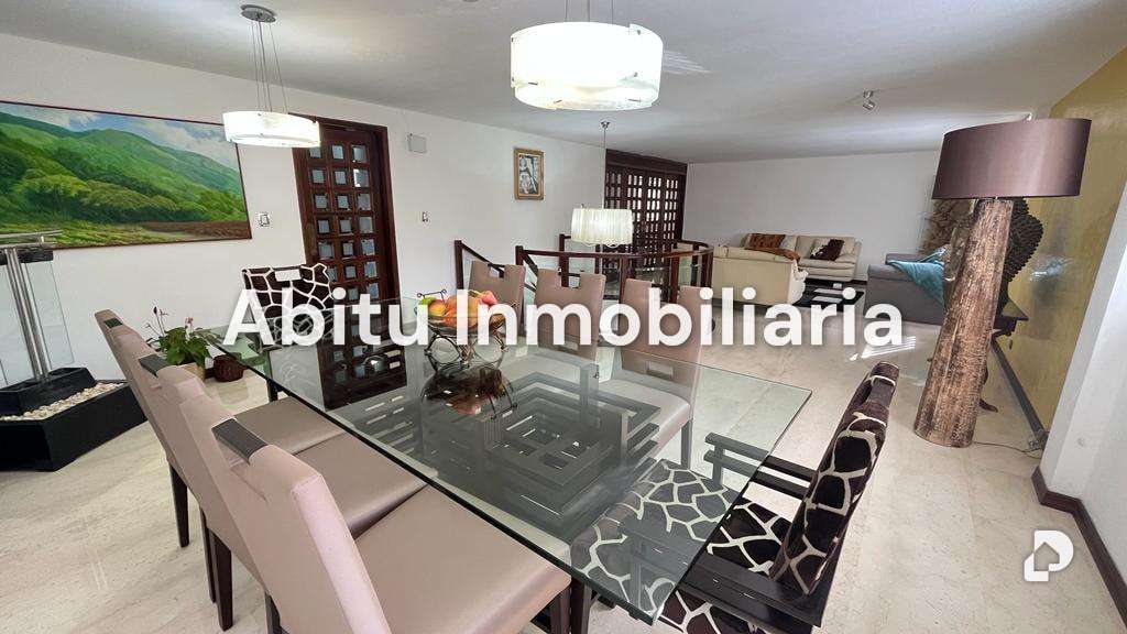 Casa en Cumbres de Curumo, Caracas – 9