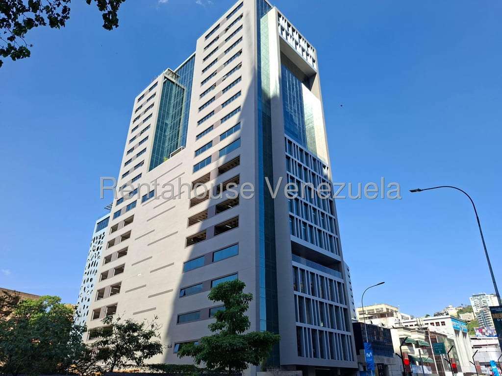 Local comercial en Las Mercedes, Caracas - 1