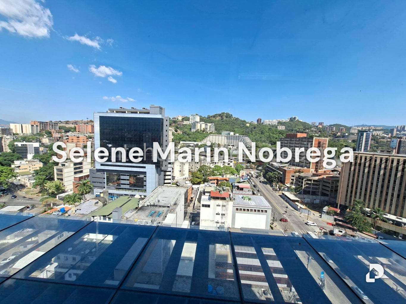 Local comercial en Las Mercedes, Caracas – 13