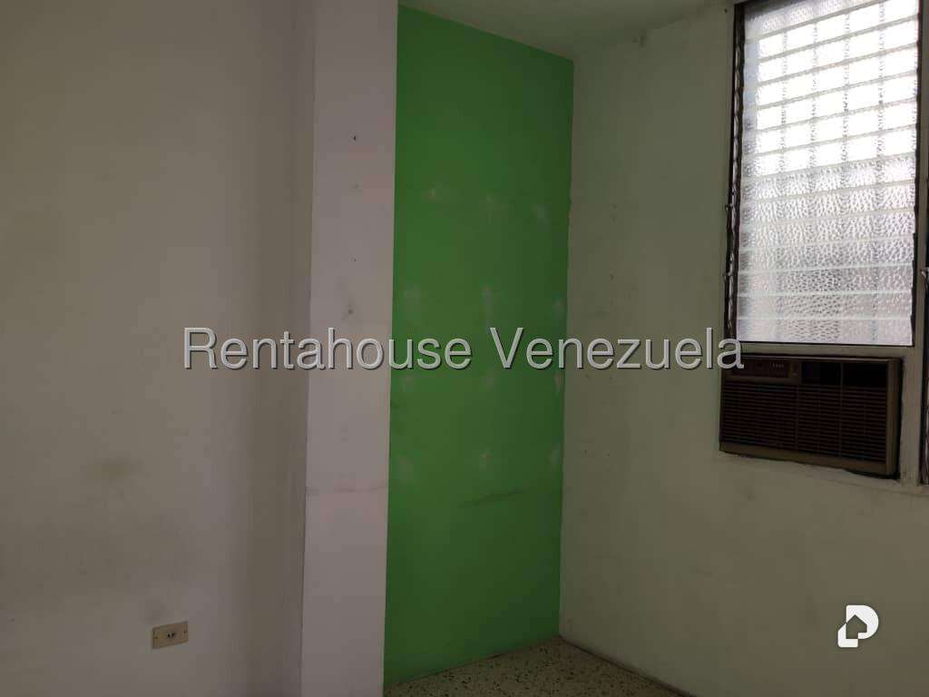 Local comercial en Catia, Caracas – 11
