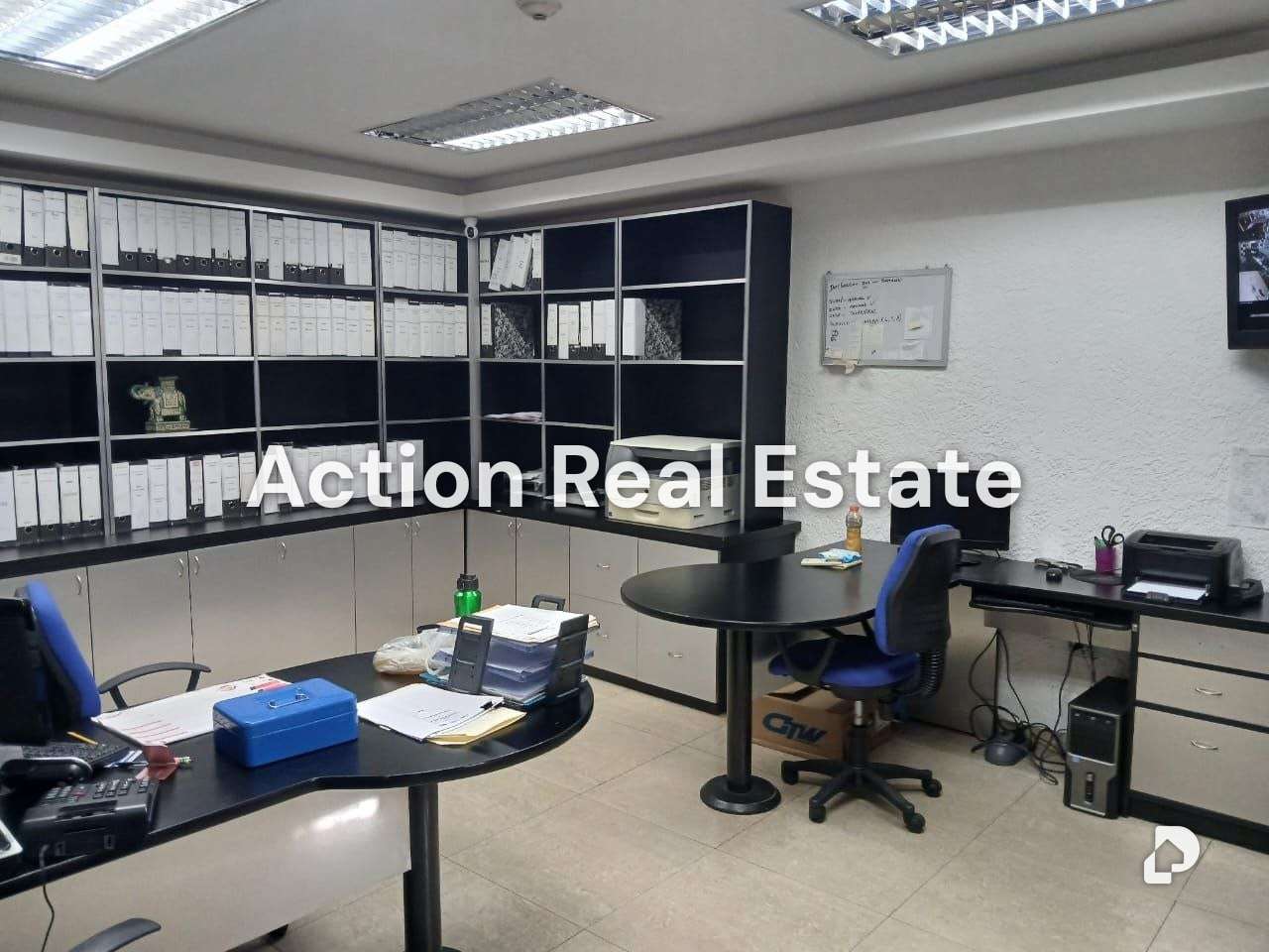 Local comercial en Los Chaguaramos, Caracas – 14