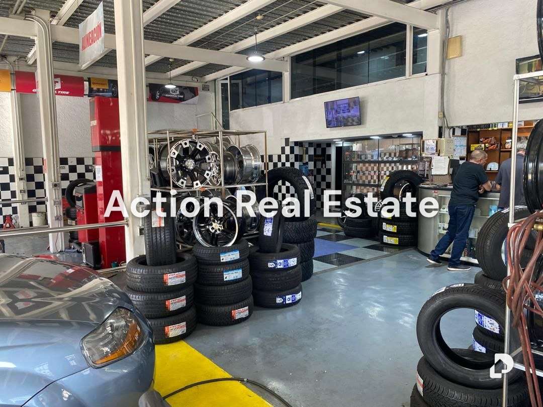 Local comercial en Los Chaguaramos, Caracas – 19
