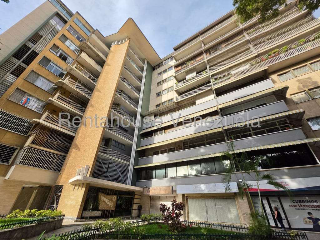 Apartamento en Altamira, Caracas - 1