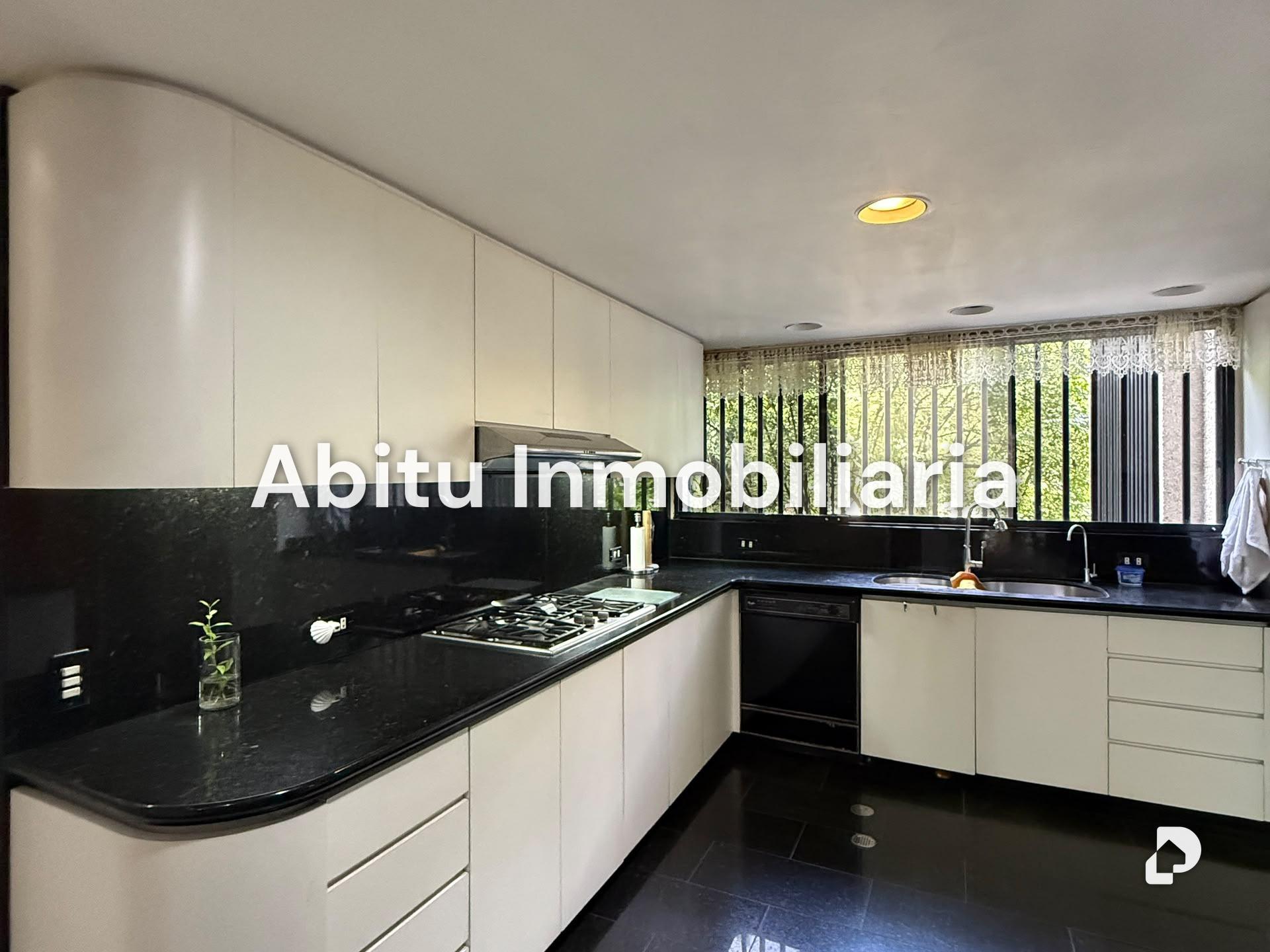 Apartamento en Altamira, Caracas – 5