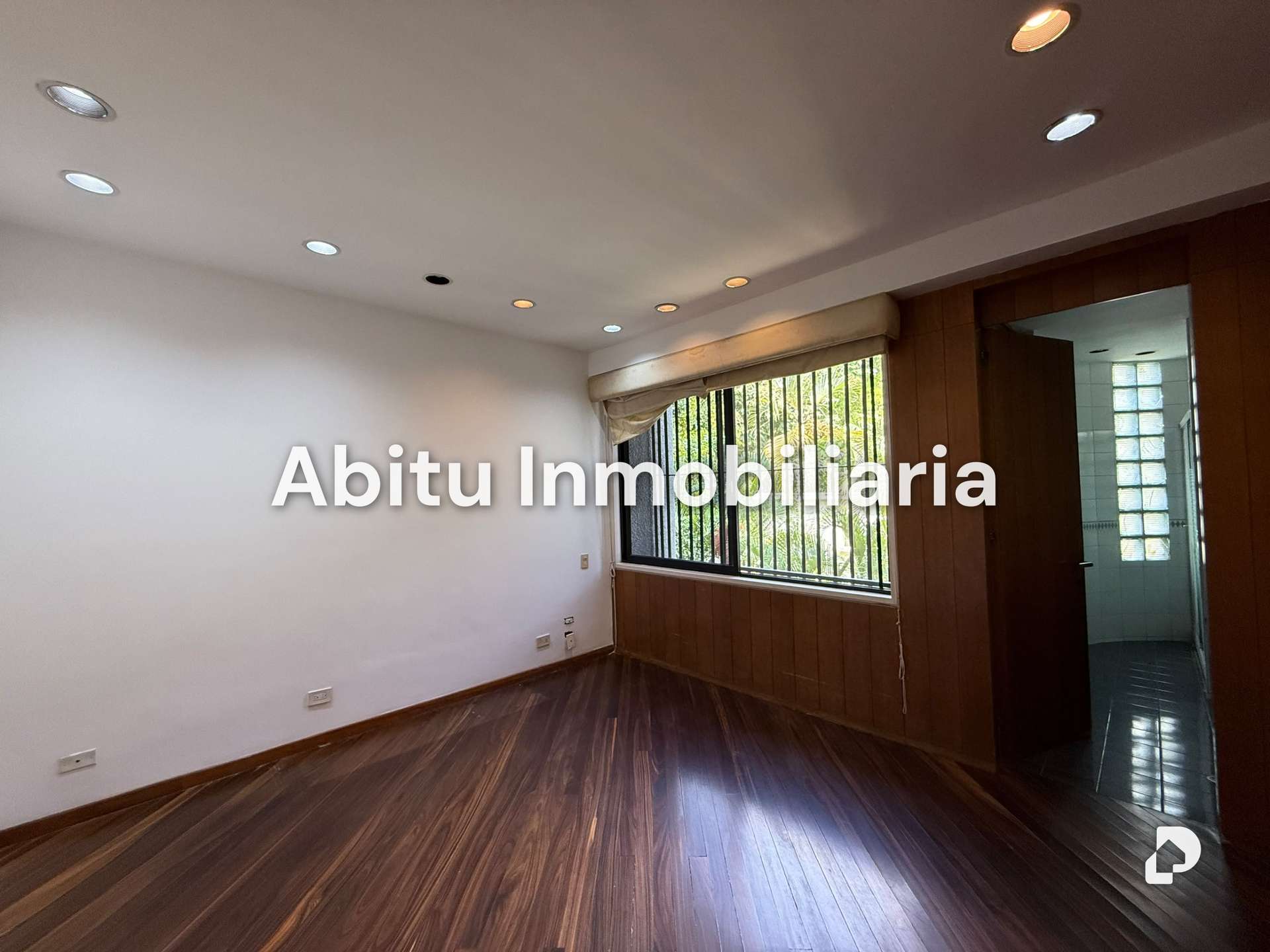 Apartamento en Altamira, Caracas – 14