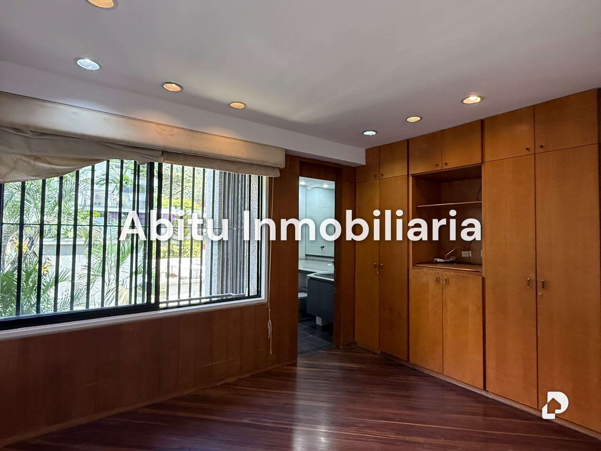Apartamento en Altamira, Caracas – 15