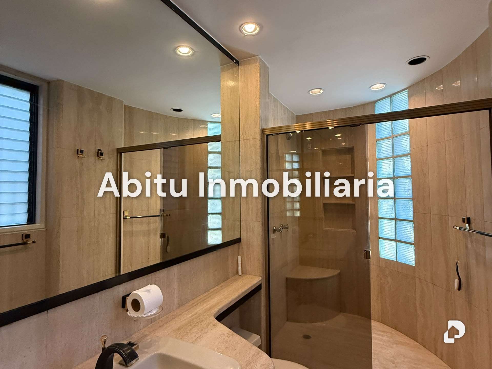 Apartamento en Altamira, Caracas – 23