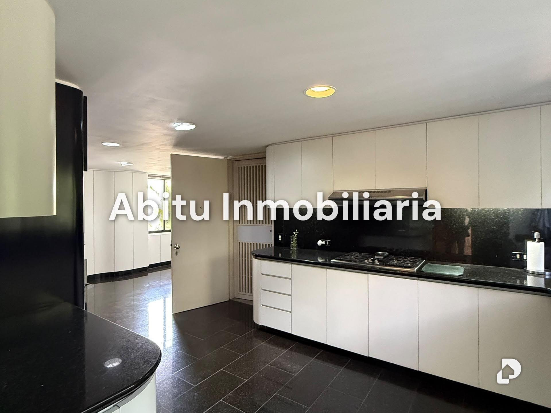 Apartamento en Altamira, Caracas – 4