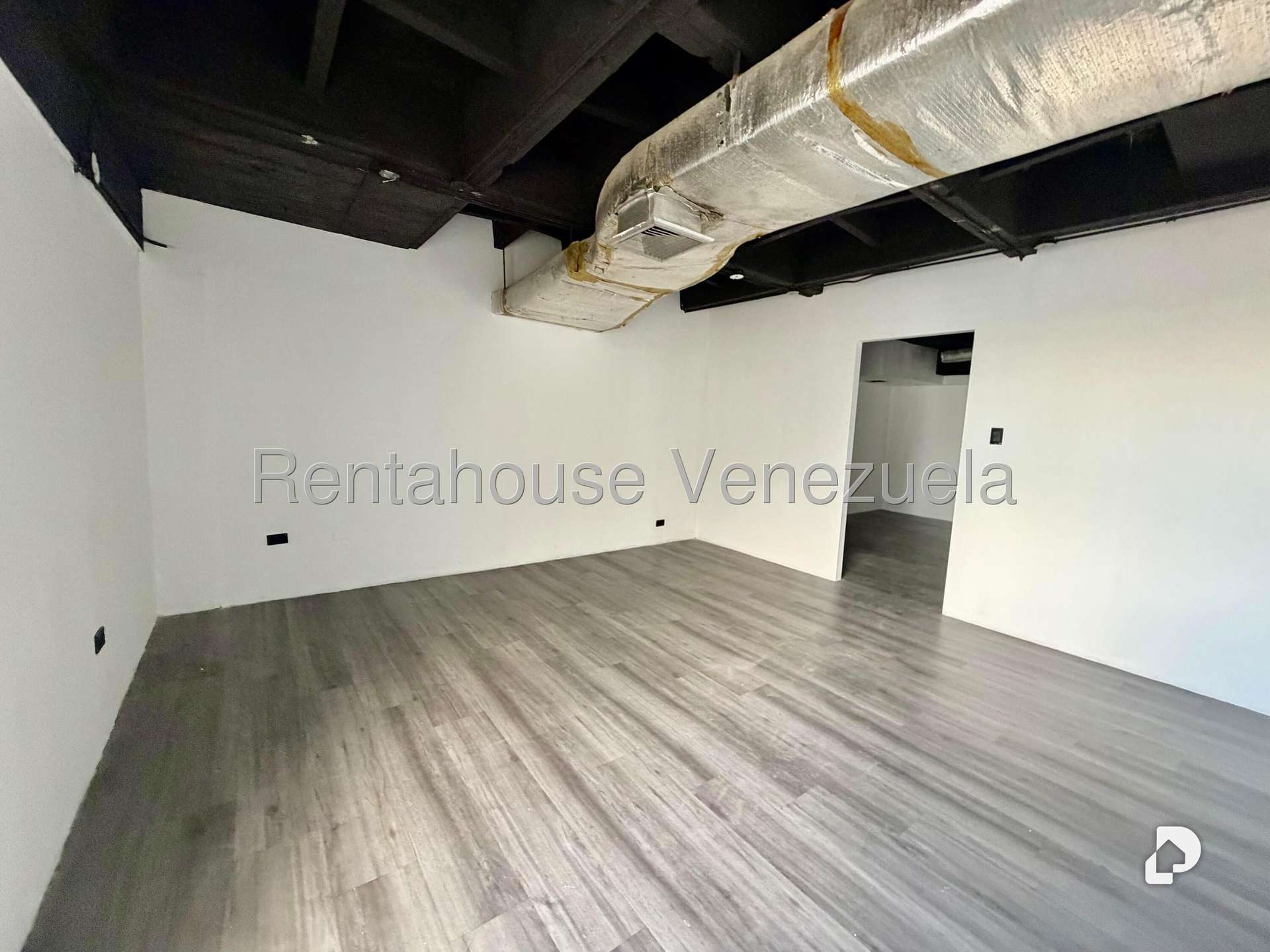 Oficina en Chuao, Caracas – 18