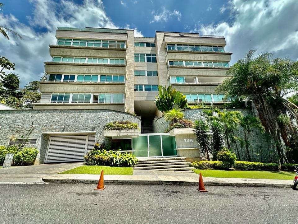 Apartamento en Los Palos Grandes, Caracas - 1
