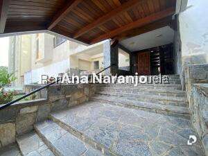 Apartamento en Santa Rosa de Lima, Caracas – 13