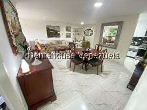 Apartamento en Santa Rosa de Lima, Caracas
