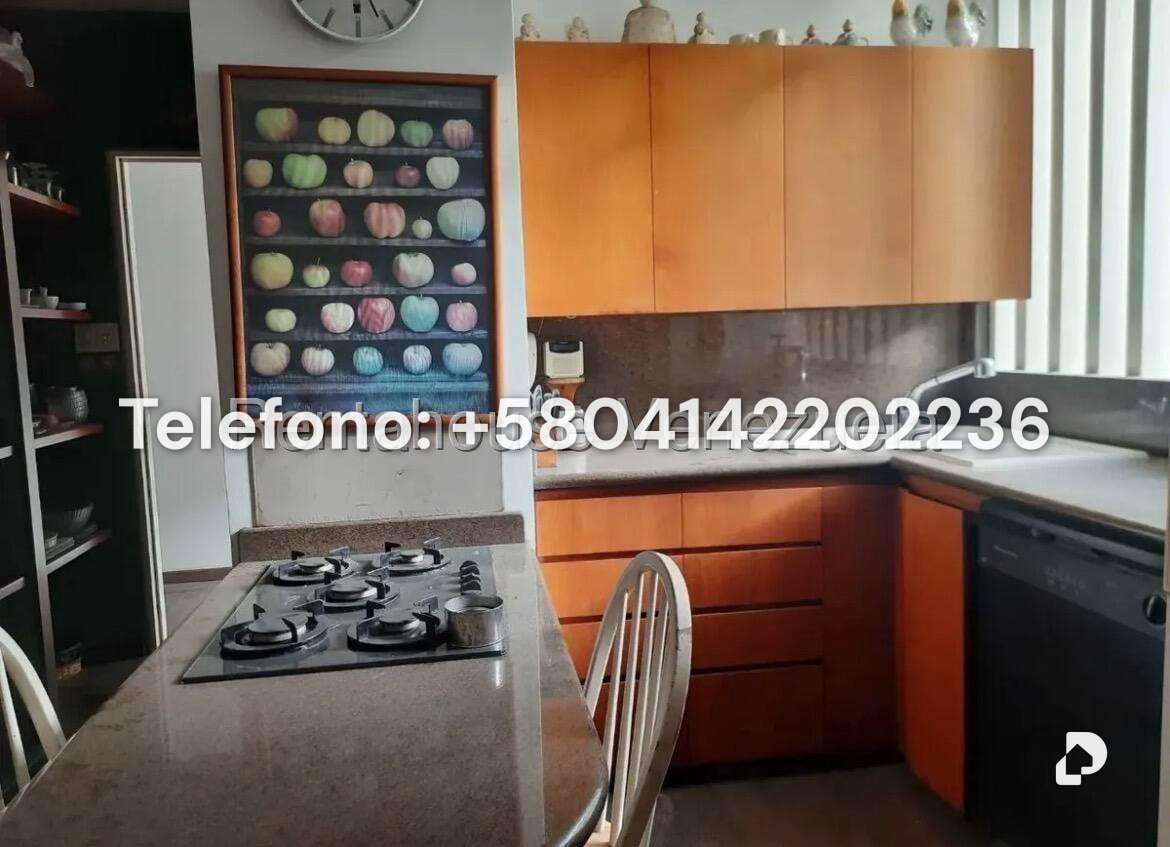 Casa en Santa Inés, Caracas – 16