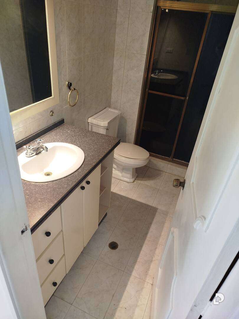 Apartamento en Avenida Cecilio Acosta, Maracaibo – 13