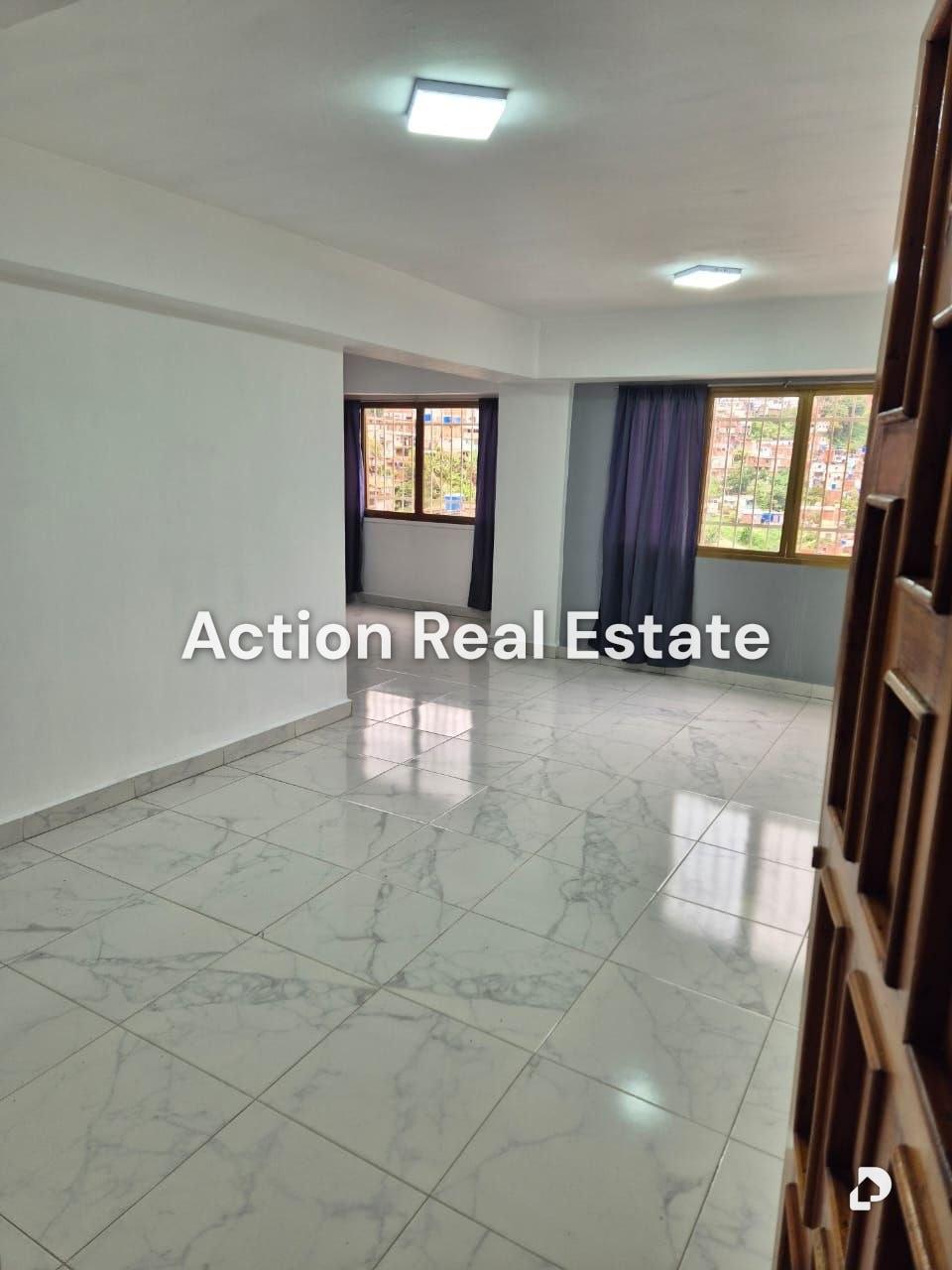Apartamento en Sector La Estrella, Altos Mirandinos – 2
